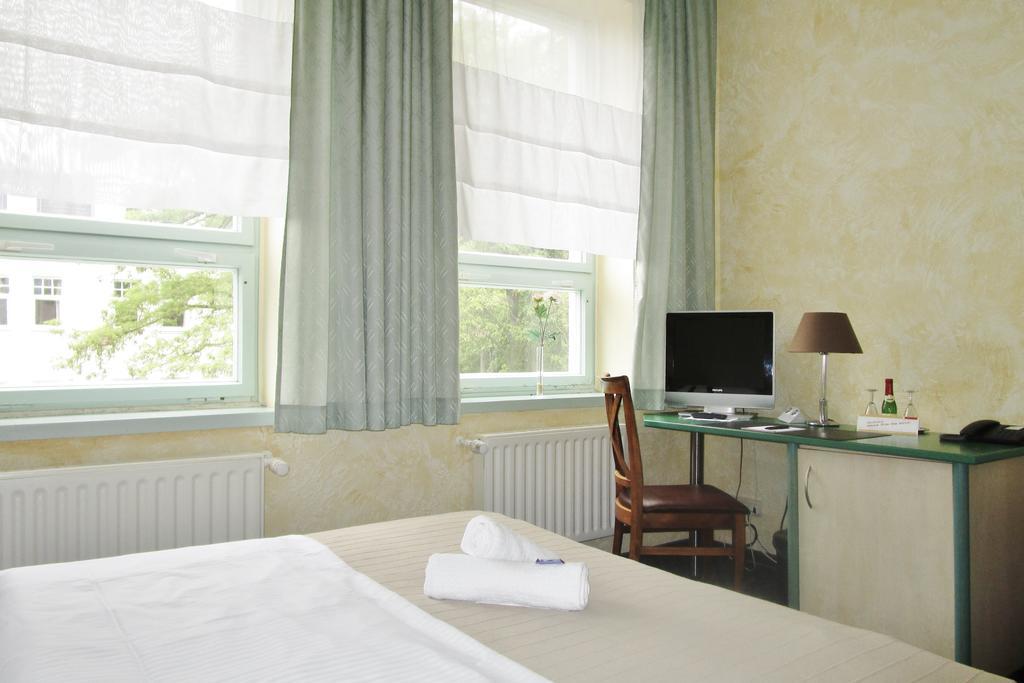 Ostseebad Kühlungsborn Hotel Ostseestern מראה חיצוני תמונה