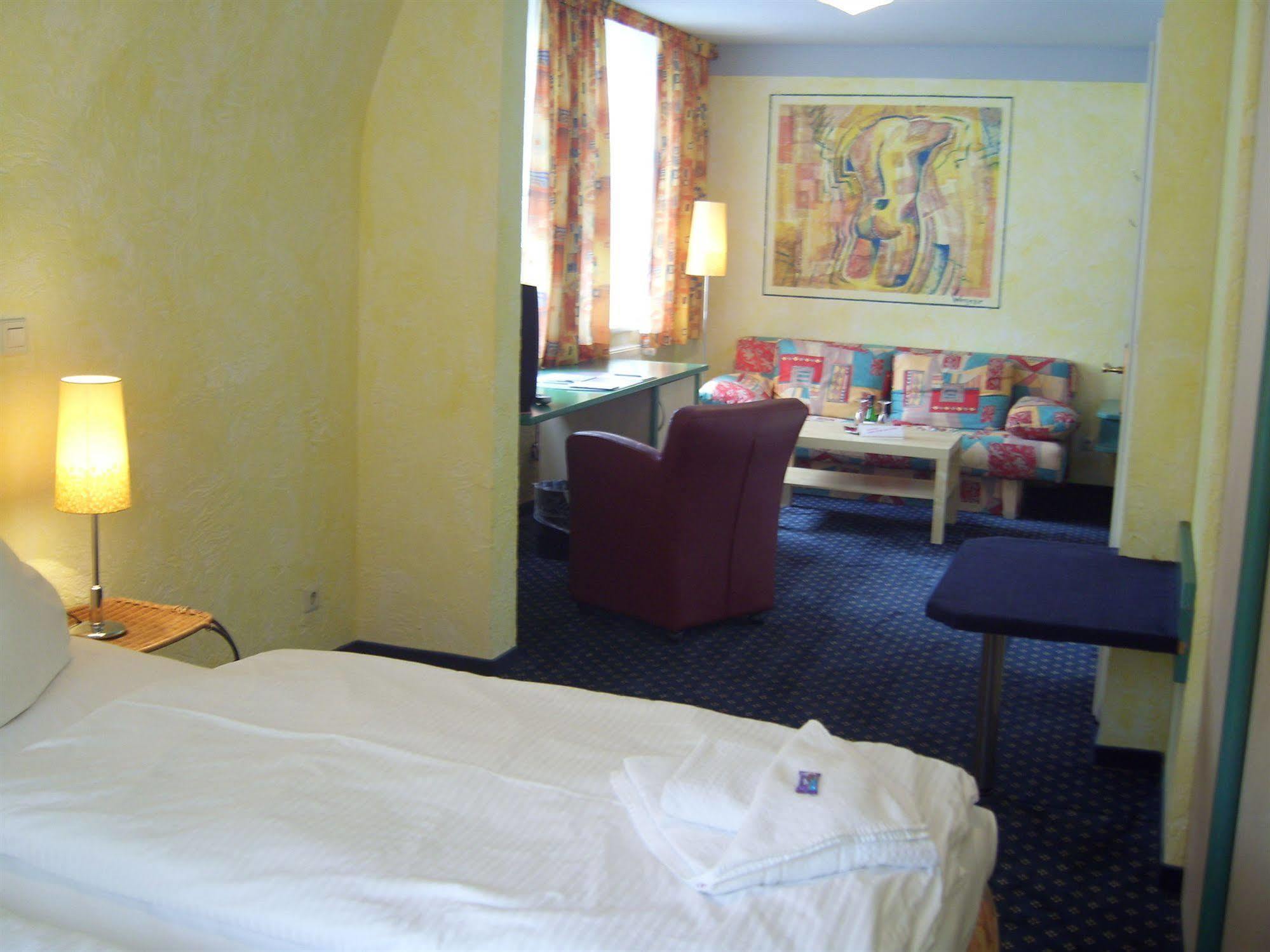 Ostseebad Kühlungsborn Hotel Ostseestern מראה חיצוני תמונה